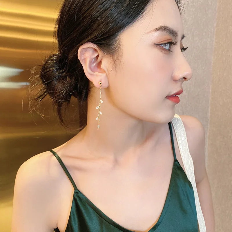 Luxury Fashion Gold Plated Leaf Earrings Exquisite Mini Set Cubic Zirconia Wedding Jewelry New Noble Pendant Free Shipping
